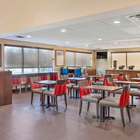 Comfort Suites Wilson - I - 95 Екстер'єр фото