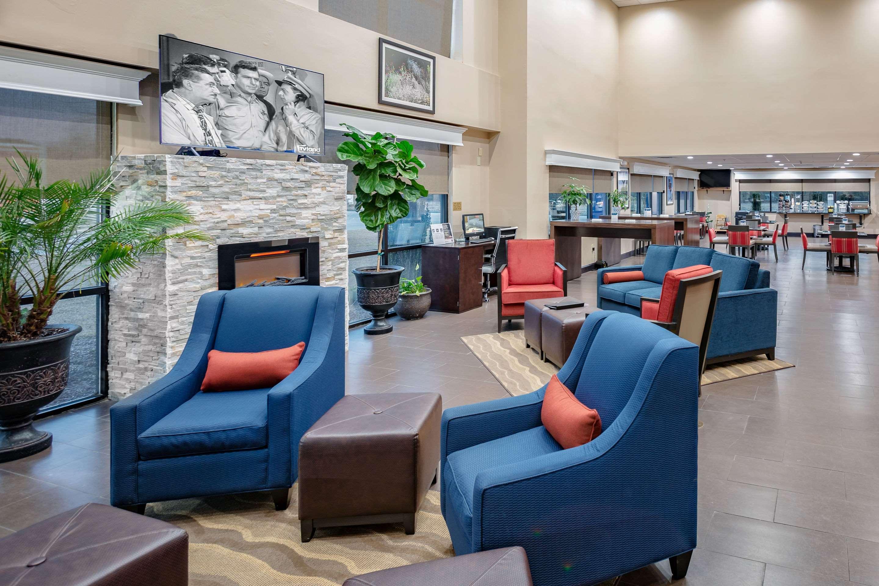 Comfort Suites Wilson - I - 95 Екстер'єр фото