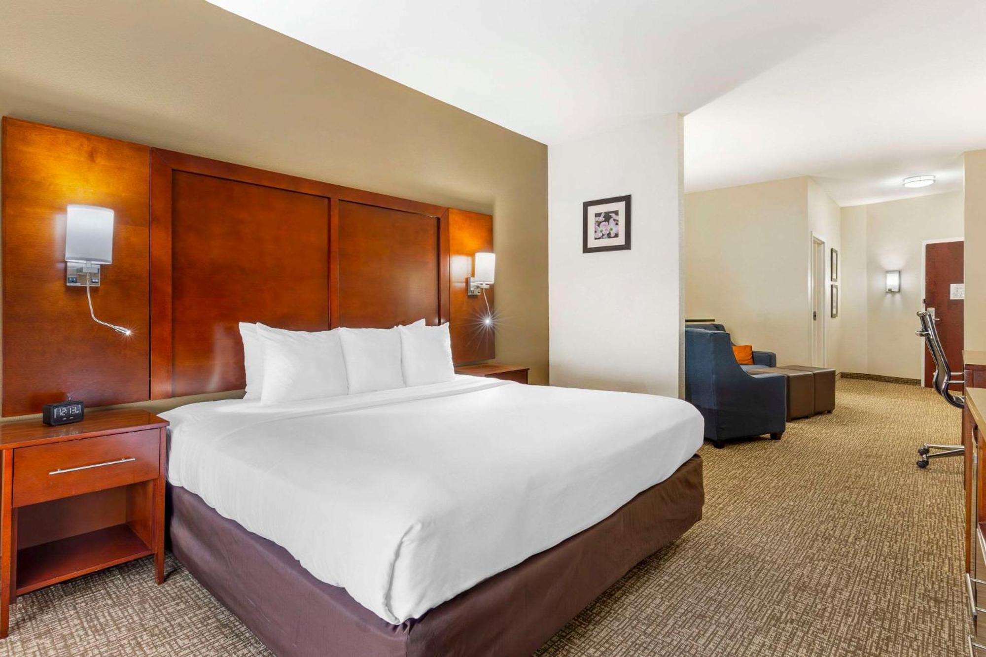 Comfort Suites Wilson - I - 95 Екстер'єр фото