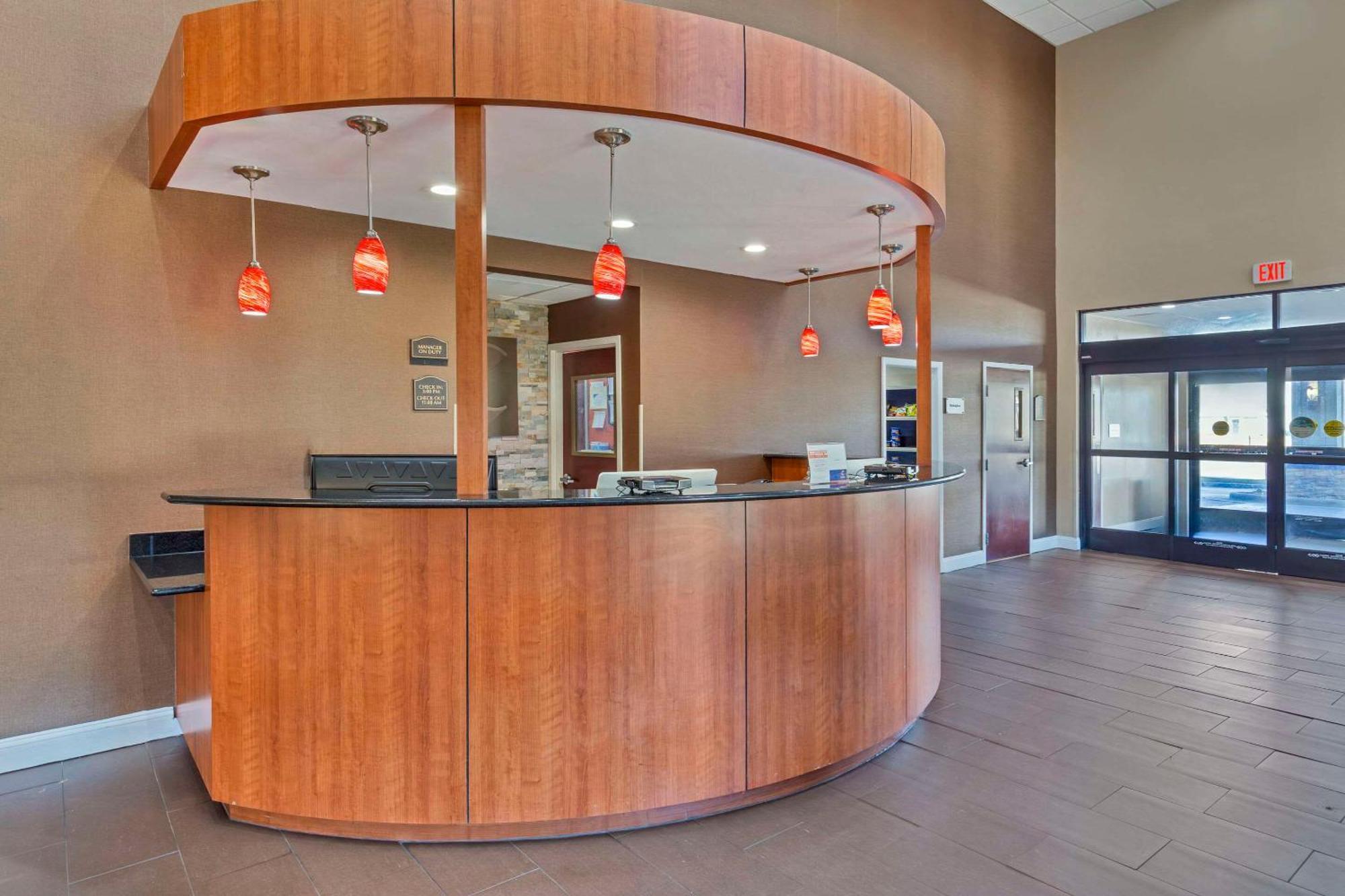 Comfort Suites Wilson - I - 95 Екстер'єр фото