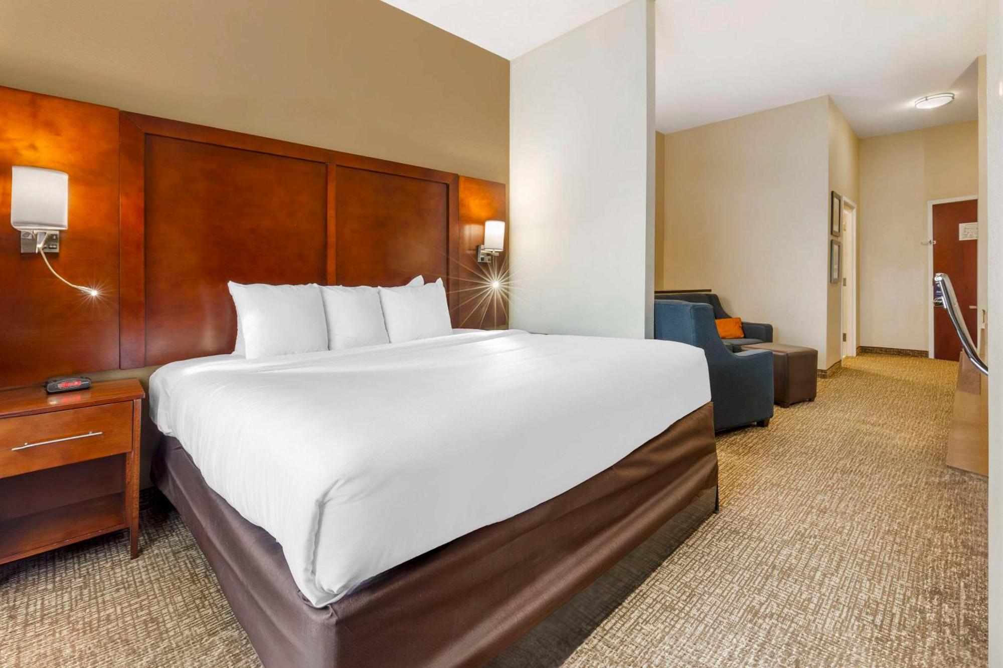 Comfort Suites Wilson - I - 95 Екстер'єр фото
